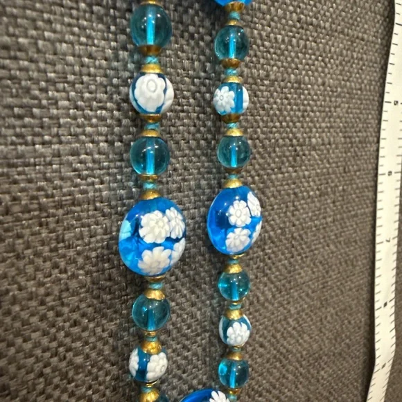 Artisan glass necklace with white flowers and aqua blue glass - Picture 5 of 8